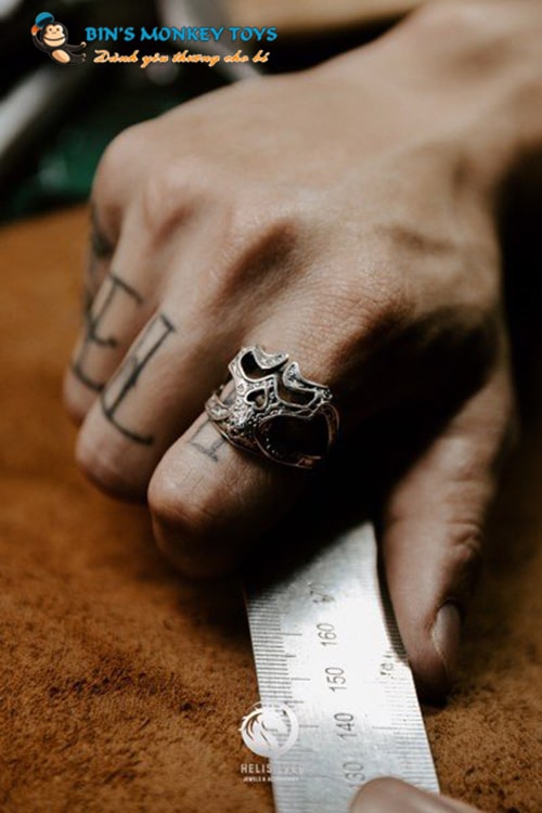 các mẫu nhẫn đeo ngón trỏ đẹp 15